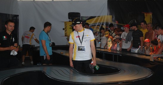 N-Gine Renault F1 Team Show